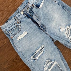 AE Exclusive Jeans - Highest Rise Mom Jeans